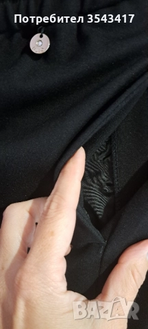 Ново панталонче на LIU JO , снимка 4 - Дънки - 52526917