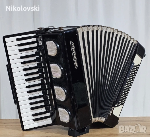 Акордеон Weltmeister Stella 