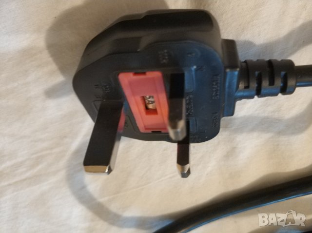 Кабел за компютърно захранване. Английски стандарт.