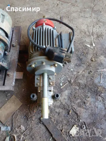 Ел двигател с хидравлична помпа 1,1kw на 1400об