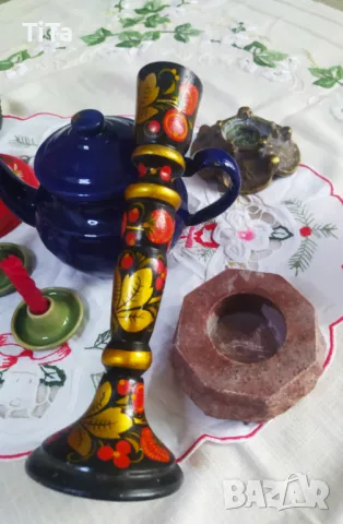 Хохлома, ръчно рисуван дървен свещник , снимка 2 - Антикварни и старинни предмети - 49024749