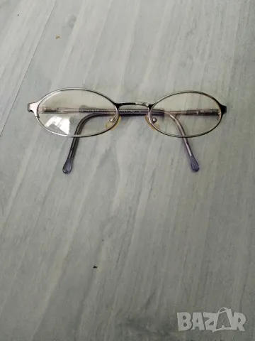 Продавам детски диоптрични рамки 