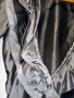 Бутикова блуза сив сатен с орнаменти, снимка 2