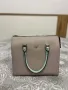 Чанта GUESS, снимка 1