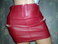 Нова ултра къса НОВА кожена пола в бордо с вградени боксерки S, снимка 6