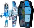 Кукла Monster High Frankie Stein с гардероб с 15 изненадващи модни аксесоара