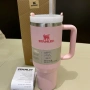 **НОВИ** Термо чаши Stanley Quencher H2.0 FlowState Tumbler 1.18L, снимка 2