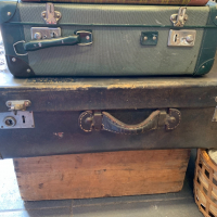 4 броя стари куфара, снимка 5 - Декорация за дома - 36330942