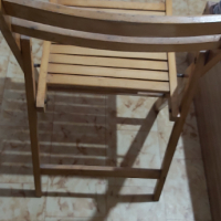 Продавам дървен зглобяен стол, снимка 3 - Столове - 44733261