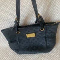 Продавам маркова чанта Louis Vuitton, снимка 6 - Чанти - 41564697