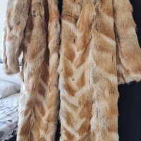 Палто от лисица, снимка 1 - Палта, манта - 42666466