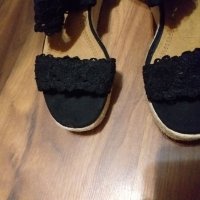 Дамски сандали- бели и черни, снимка 2 - Сандали - 38732583