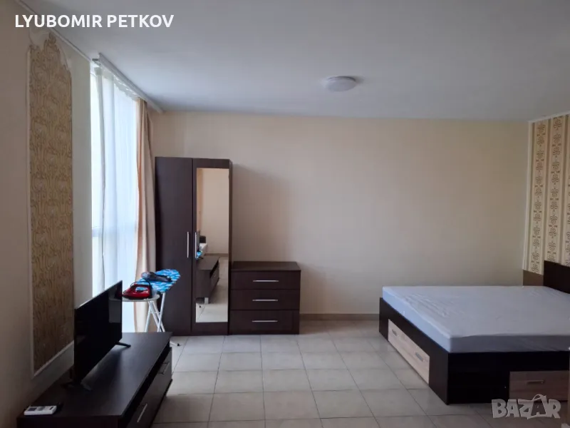 Просторно Студио с тераса в Слънчев Бряг до магазин Младост, снимка 1