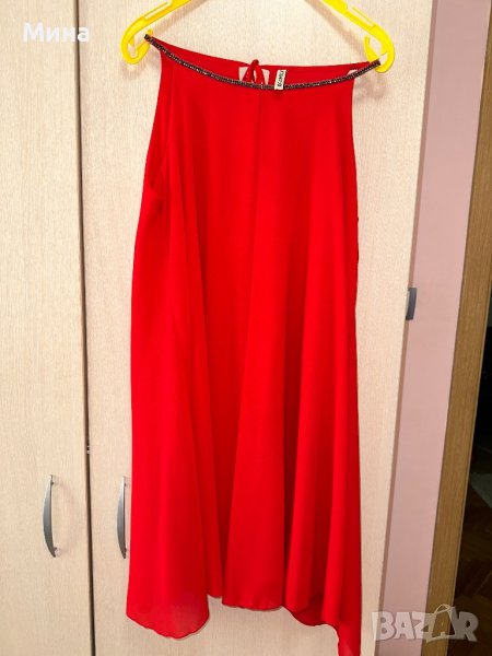 Червена рокля, снимка 1