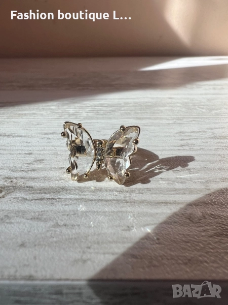 Златист пръстен с пеперуда от прозрачен кристал ❤️, снимка 1