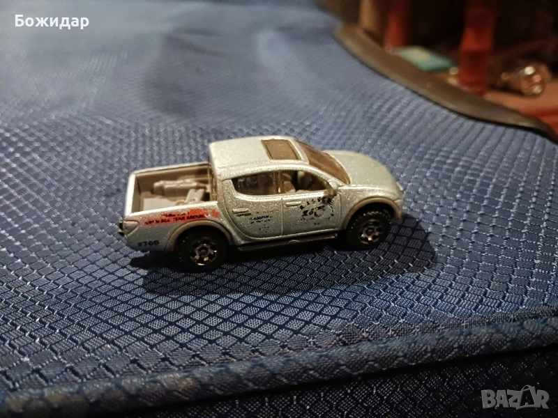 Детска количка.Mitsubishi L 200 Triton 2008., снимка 1