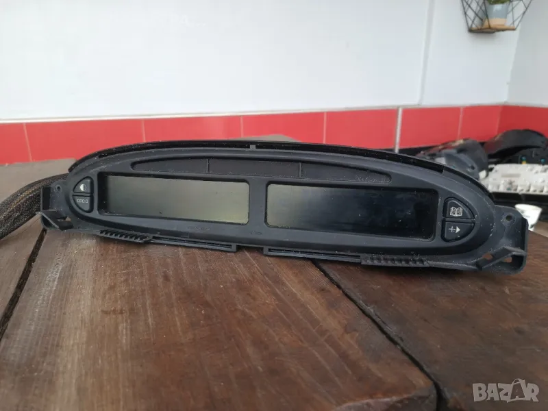 Табло уредно( километраж)за Ситроен Ксара Пикасо 2.0дизел 2000г, снимка 1