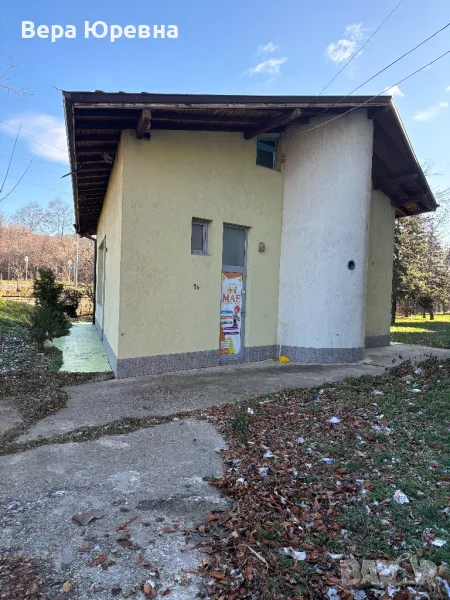 Работещ бизнес имот с потенциал за надстрояване – 70 кв.м, Перник, снимка 1