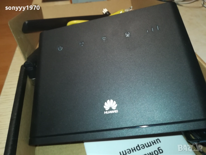 huawei 4g рутер с 2 антени 2310250753, снимка 1
