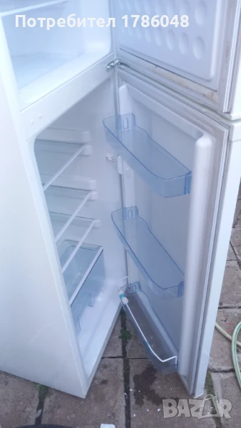 Хладилник с фризер, снимка 1