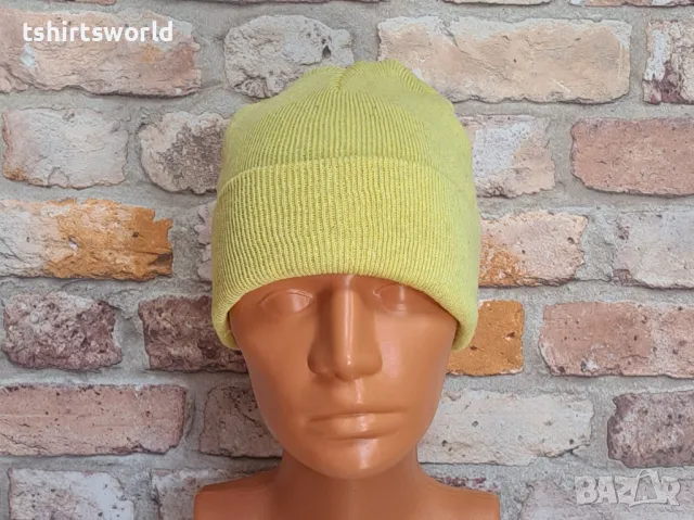 Нова зимна дамска/детска шапка в жълт цвят, снимка 4 - Шапки - 47663908