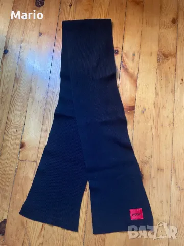 HUGO Hugo Boss вълнен шал