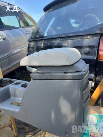 Подлакътник Хюндай Теракан 2005г, снимка 5 - Части - 51826105