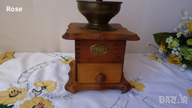 Ръчни антикварни кафемелачки., снимка 4 - Антикварни и старинни предмети - 53589143