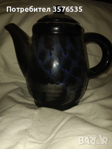 Продавам керамичен чайник.