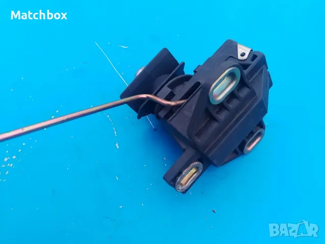 Ключалка багажник за Мерцедес 124, снимка 2 - Части - 49182155