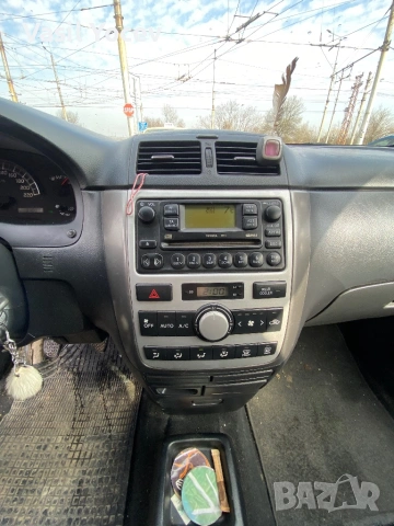 Toyota Avensis verso, снимка 8 - Автомобили и джипове - 53861896