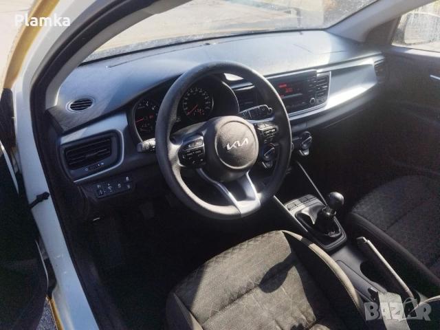 Продавам киа рио 2023г, снимка 5 - Автомобили и джипове - 51471912