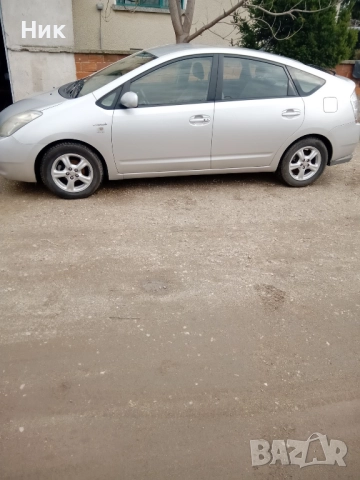 Тойота Приус, снимка 5 - Автомобили и джипове - 52259596