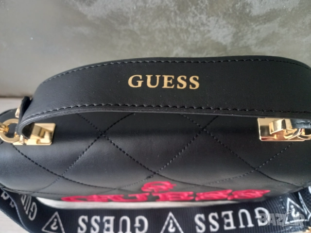 Guess - дамска чанта, снимка 5 - Чанти - 51492155