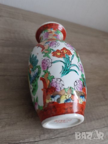 Китайска порцеланова ръчно рисувана ваза, снимка 9 - Антикварни и старинни предмети - 42667225