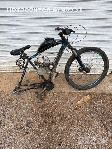 Двигателят и моторът работят чудесно. Просто няма задна гума., снимка 2 - Лъкове и арбалети - 53617776