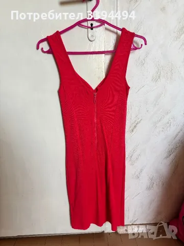 Къса коралова рокля по тялото, снимка 2 - Рокли - 50100525