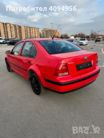 VW Bora 1.6i, снимка 4 - Автомобили и джипове - 48948757