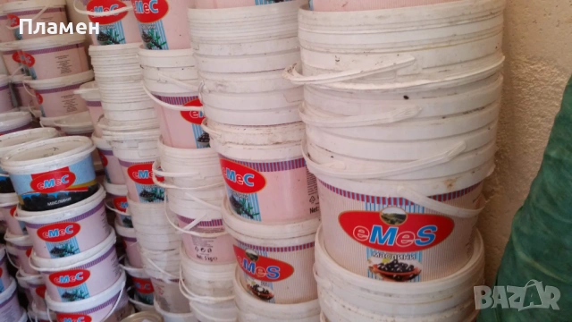 Продавам празни ПВЦ кофи 5кг/8л, снимка 2 - Бидони, бурета и бъчви - 53302824