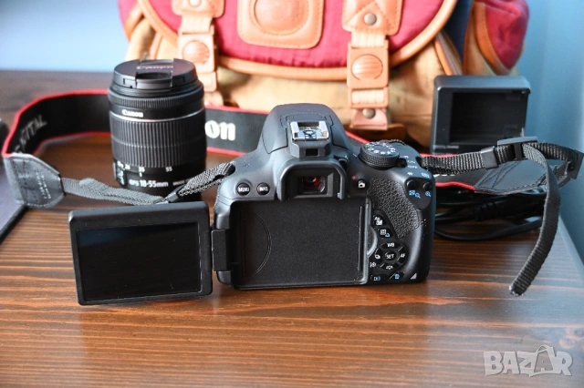 Canon 700D + Canon EF-S 18-55mm f4.5-5.6 IS STM, снимка 5 - Фотоапарати - 53520866