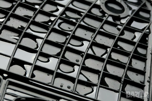 Гумени стелки Frogum за Mercedes Sprinter след 2018 година - 3 части, снимка 5 - Аксесоари и консумативи - 36149726