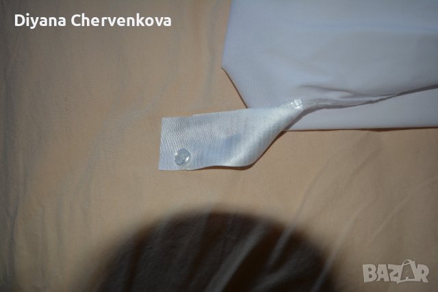 Бяла еластична лятна риза с тъмносини кантове по яката, снимка 4 - Ризи - 41902285