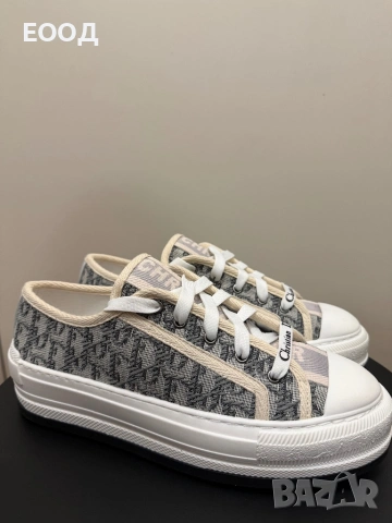 Дамски кецове Dior, снимка 2 - Дамски ежедневни обувки - 53767588