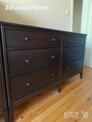 Шкаф със сгъваеми врати IKEA Idanäs 121x135 и скрин с 6 шкафчета 162х95, снимка 4 - Шкафове - 56145347