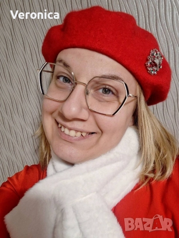 Топли барети подходящи за студените дни и Коледни фотосесии