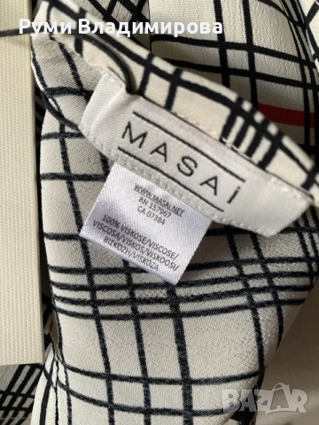 Тънък шал в бяло, черно и червено, Masai, с етикет, снимка 8 - Шалове - 55800737