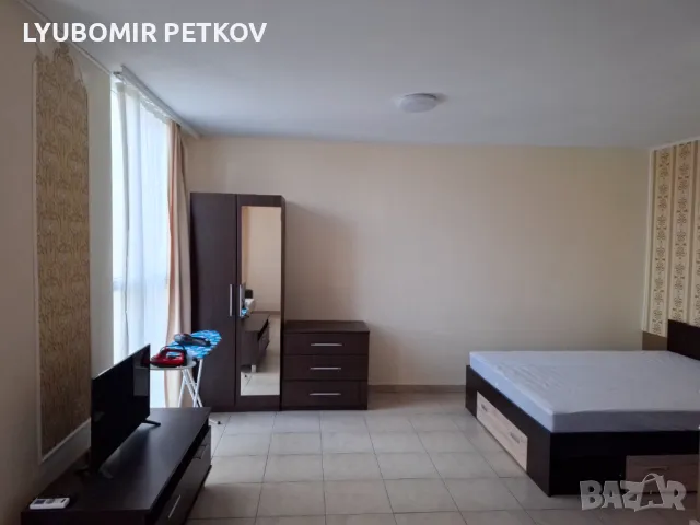 Просторно Студио с тераса в Слънчев Бряг до магазин Младост, снимка 1