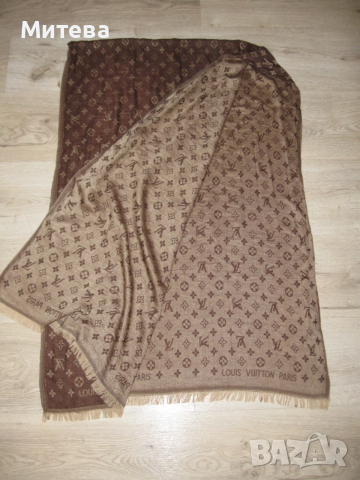 Louis Vuitton дамски шал, снимка 3 - Шалове - 52803877