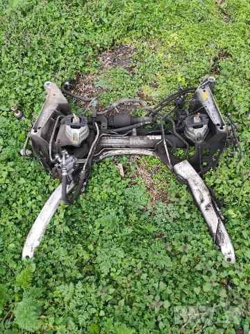 Преден мост(Магаре)-Bmw e60-e61-218кс-2005г, снимка 2 - Части - 53603380