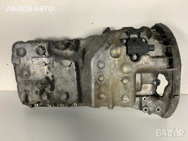 Картер Мерцедес ОМ646 2.0 2.2 ЦДИ Ц / Е класа Karter Mercedes OM646 2.0 2.2 CDI C / E class 64601419